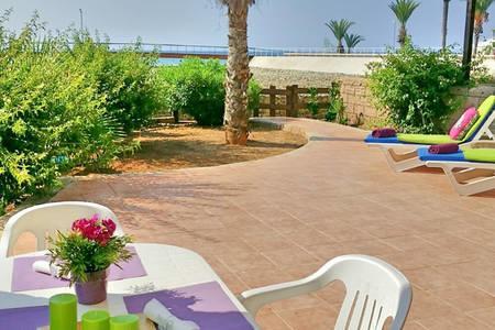 Larnaka Beach House 3 Bagian luar foto