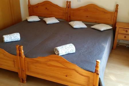 Larnaka Beach House 3 Bagian luar foto