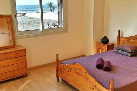 Larnaka Beach House 3 Bagian luar foto