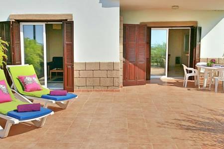 Larnaka Beach House 3 Bagian luar foto